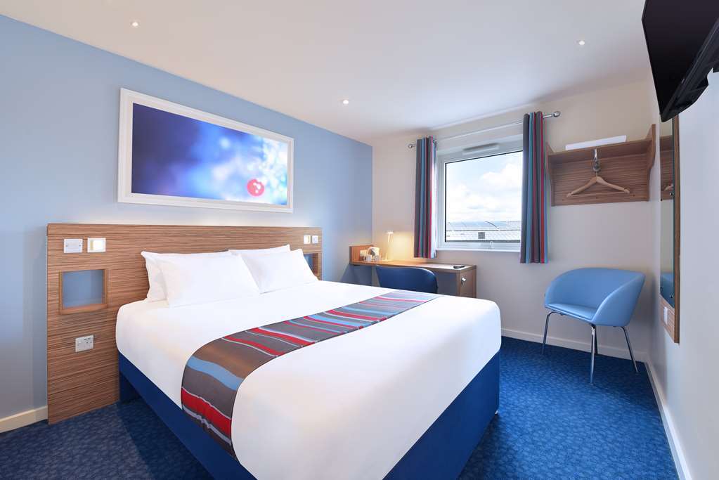 Travelodge Chatham Maritime Gillingham (Kent) Room photo