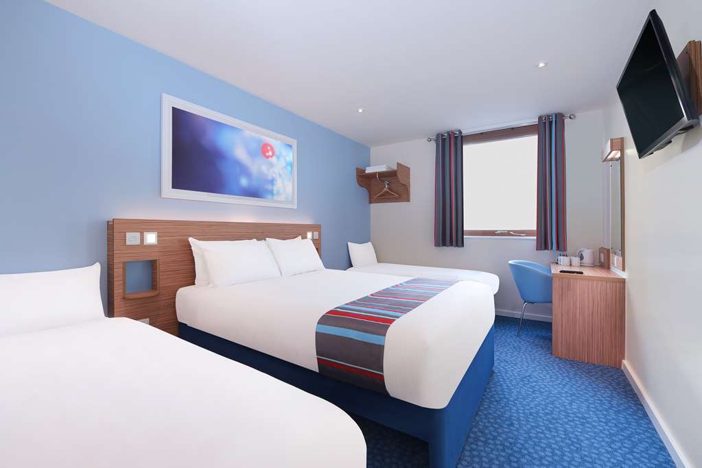 Travelodge Chatham Maritime Gillingham (Kent) Room photo